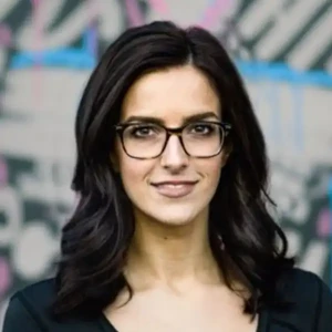 سارا شاخنر / Sarah Schachner