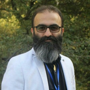 علی مومنیان
