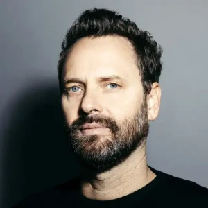 داستین اوهالوران / Dustin O’Halloran