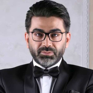 فرزاد حسنی