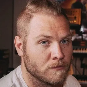 دومینیک لوئیس / Dominic Lewis