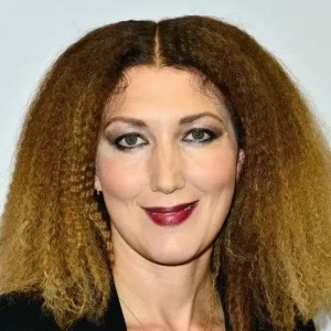 کلودیا سارنه / Claudia Sarne