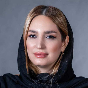 نگار اعزازی